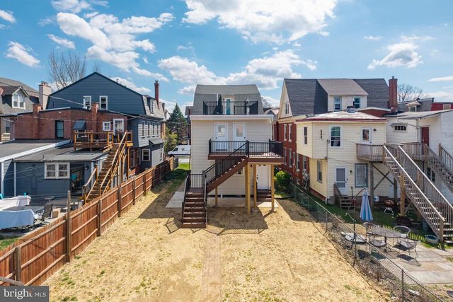 325 W BARNARD ST W, West Chester, PA 19382