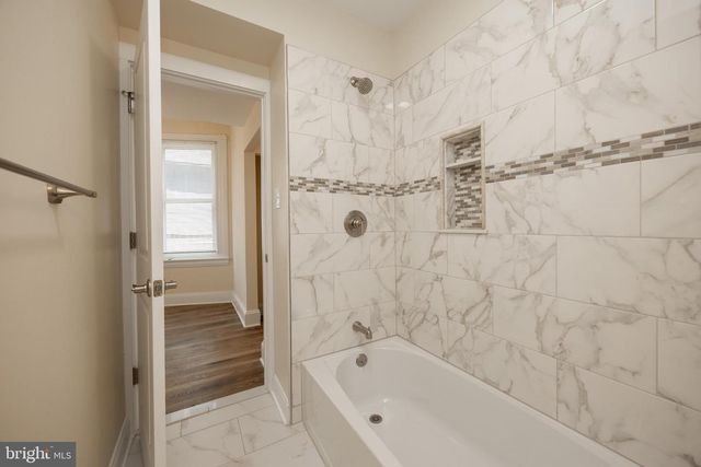 325 W BARNARD ST W, West Chester, PA 19382