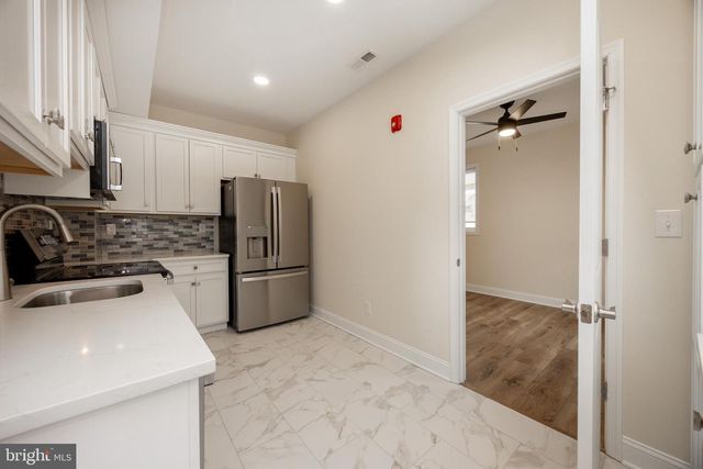 325 W BARNARD ST W, West Chester, PA 19382