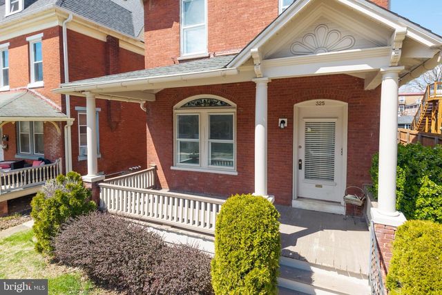 325 W BARNARD ST W, West Chester, PA 19382