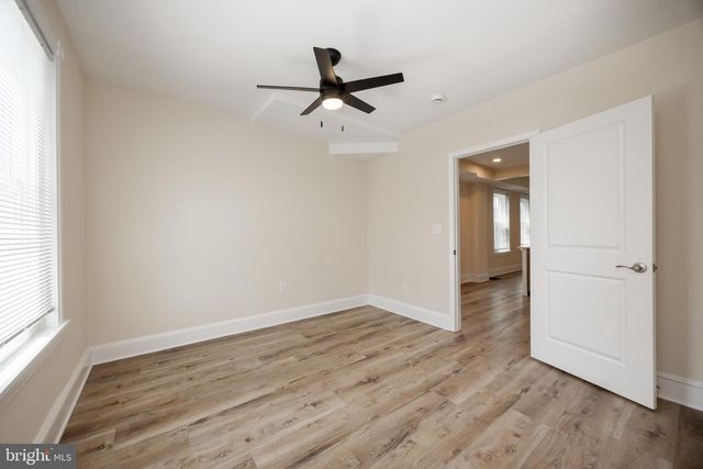 325 W BARNARD ST W, West Chester, PA 19382