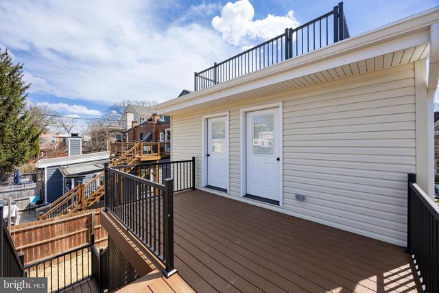 325 W BARNARD ST W, West Chester, PA 19382