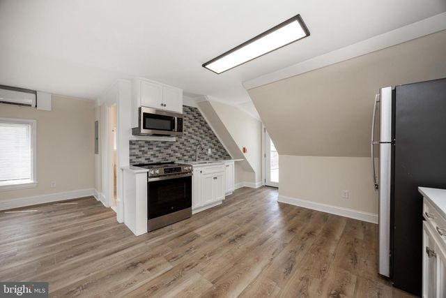 325 W BARNARD ST W, West Chester, PA 19382