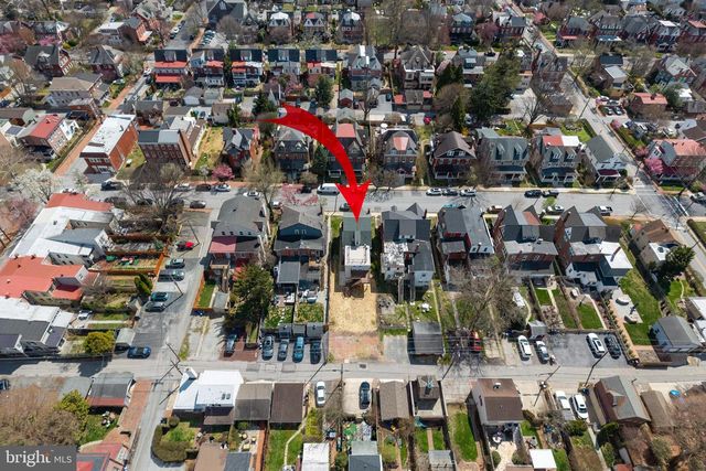 325 W BARNARD ST W, West Chester, PA 19382