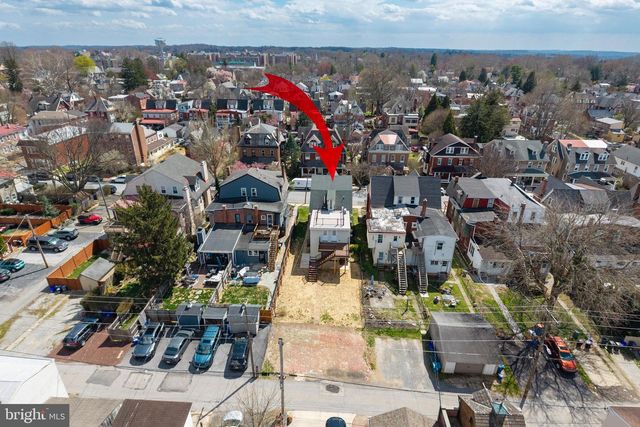 325 W BARNARD ST W, West Chester, PA 19382