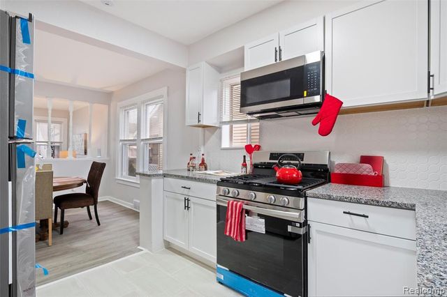 1387 University Avenue, Lincoln Park, MI 48146