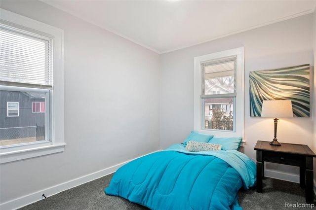 1387 University Avenue, Lincoln Park, MI 48146