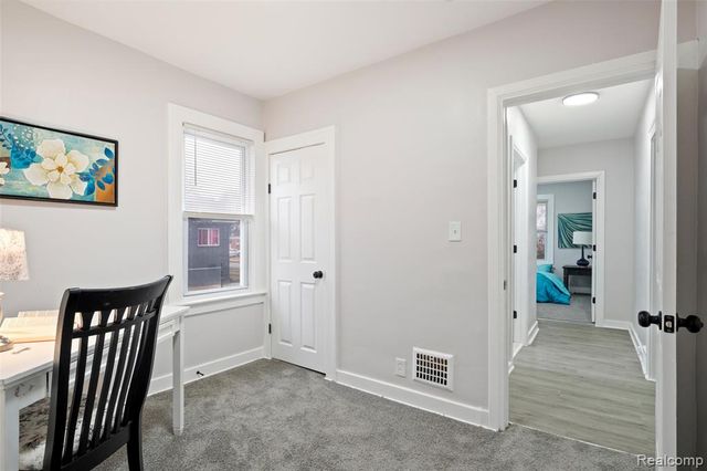 1387 University Avenue, Lincoln Park, MI 48146