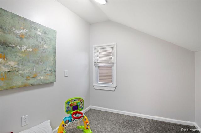 1387 University Avenue, Lincoln Park, MI 48146