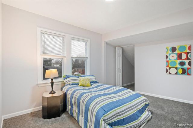 1387 University Avenue, Lincoln Park, MI 48146