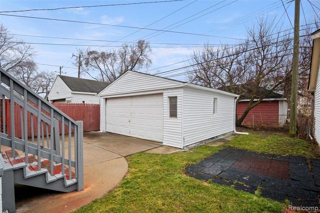 1387 University Avenue, Lincoln Park, MI 48146