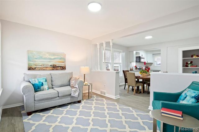 1387 University Avenue, Lincoln Park, MI 48146