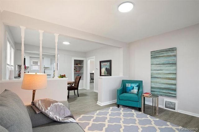 1387 University Avenue, Lincoln Park, MI 48146