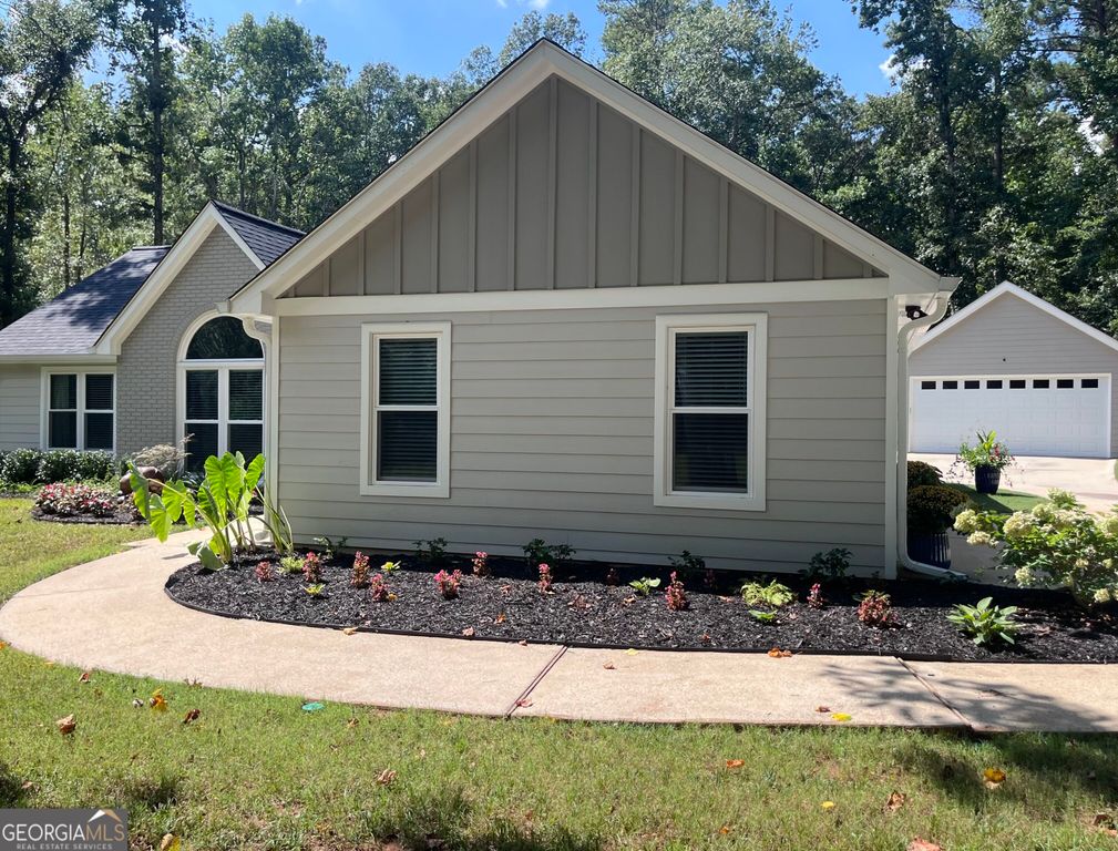 95 First Mannassas Way E, Sharpsburg, GA 30277 — exterior