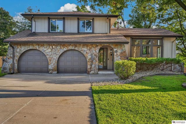 11311 Taylor Street, Omaha, NE 68164