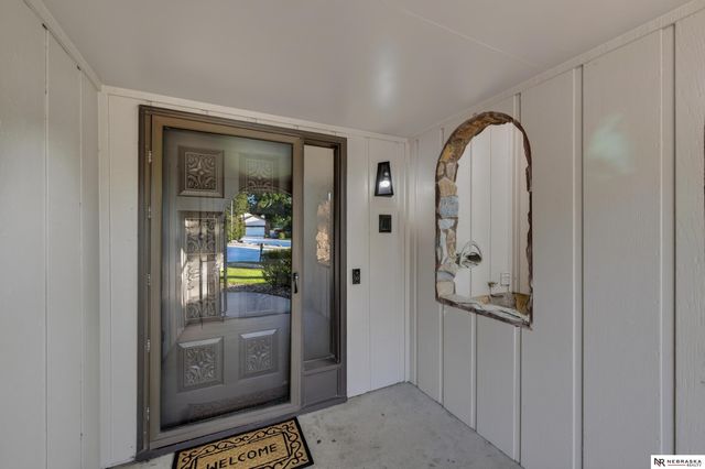 11311 Taylor Street, Omaha, NE 68164