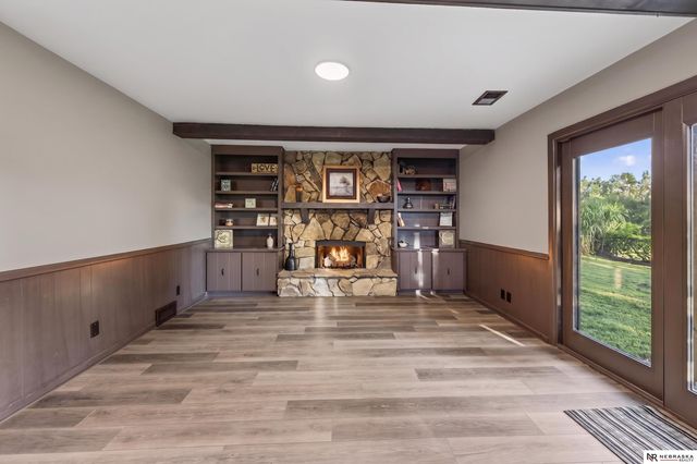 11311 Taylor Street, Omaha, NE 68164
