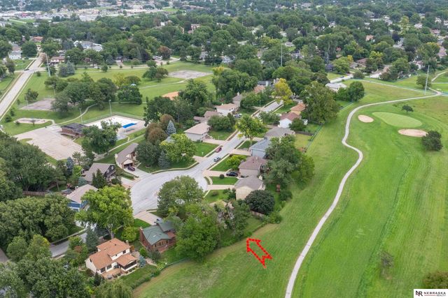 11311 Taylor Street, Omaha, NE 68164