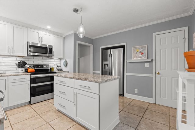 5622 Cold Springs Rd, Hixson, TN 37343