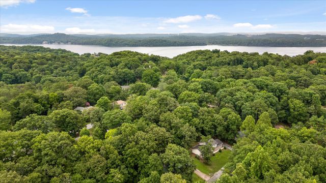 5622 Cold Springs Rd, Hixson, TN 37343