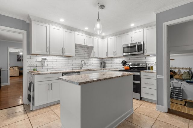 5622 Cold Springs Rd, Hixson, TN 37343