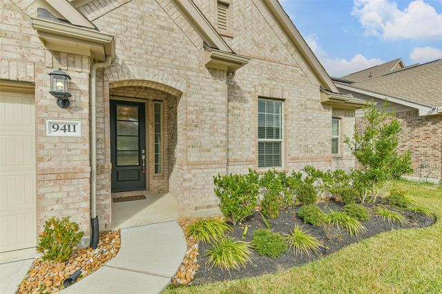 9411 Thornbluff Creek Court, Porter, TX 77365