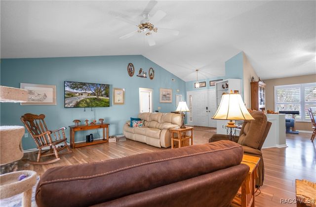 3869 N Grapefern Way, Beverly Hills, FL 34465