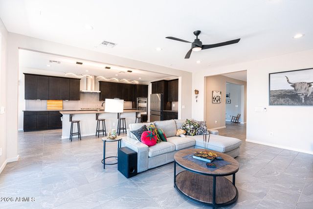 40511 W DESERT FAIRWAYS Drive, Maricopa, AZ 85138