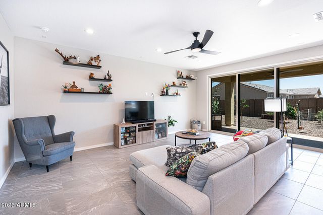 40511 W DESERT FAIRWAYS Drive, Maricopa, AZ 85138