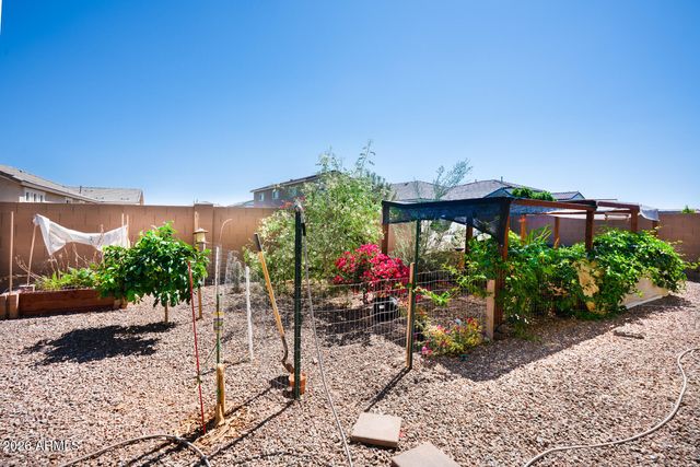 40511 W DESERT FAIRWAYS Drive, Maricopa, AZ 85138