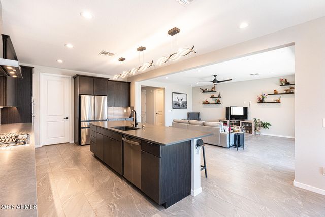 40511 W DESERT FAIRWAYS Drive, Maricopa, AZ 85138