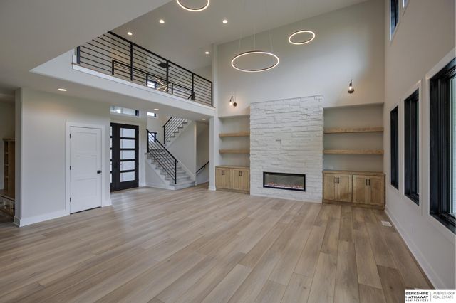 21804 Hackberry Drive, Gretna, NE 68028