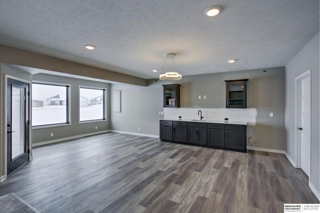 21804 Hackberry Drive, Gretna, NE 68028