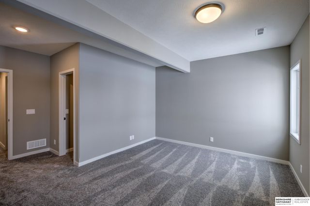 21804 Hackberry Drive, Gretna, NE 68028