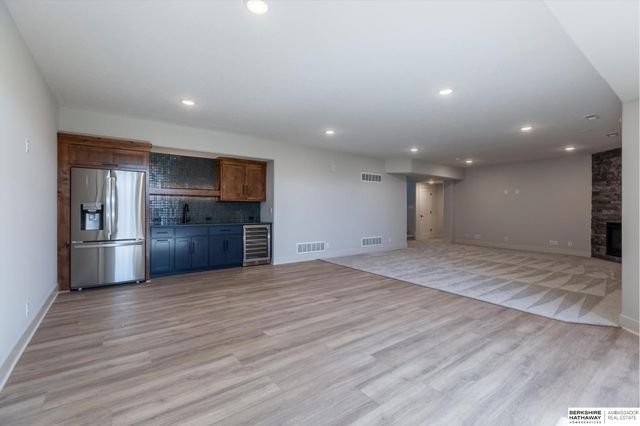 21804 Hackberry Drive, Gretna, NE 68028