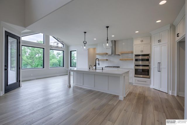 21804 Hackberry Drive, Gretna, NE 68028