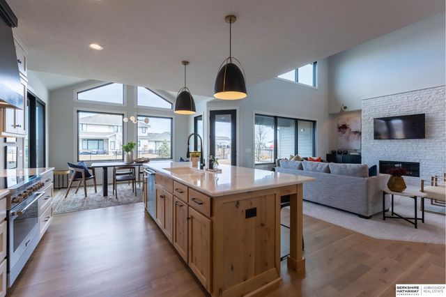21804 Hackberry Drive, Gretna, NE 68028