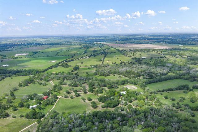 5930 S State Highway 237, Fayetteville, TX 78954