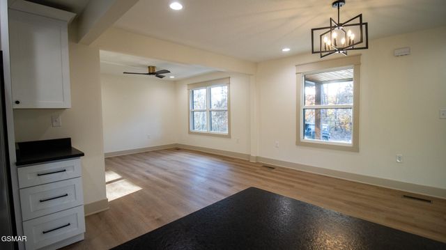 1437 Beacon Rd, Talbott, TN 37877