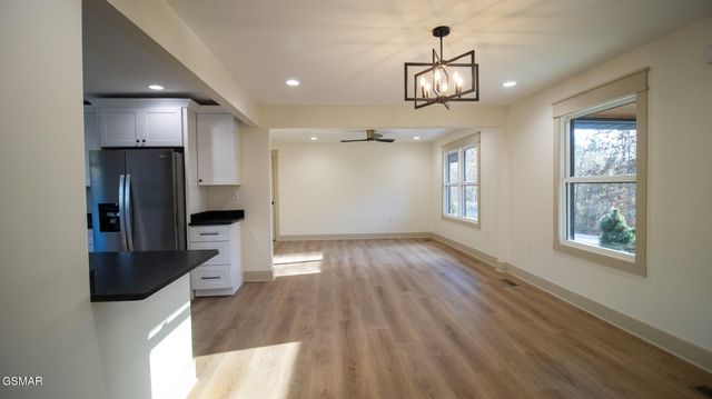 1437 Beacon Rd, Talbott, TN 37877