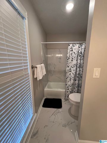 1482 SECRETARIAT DRIVE, Helena, AL 35080