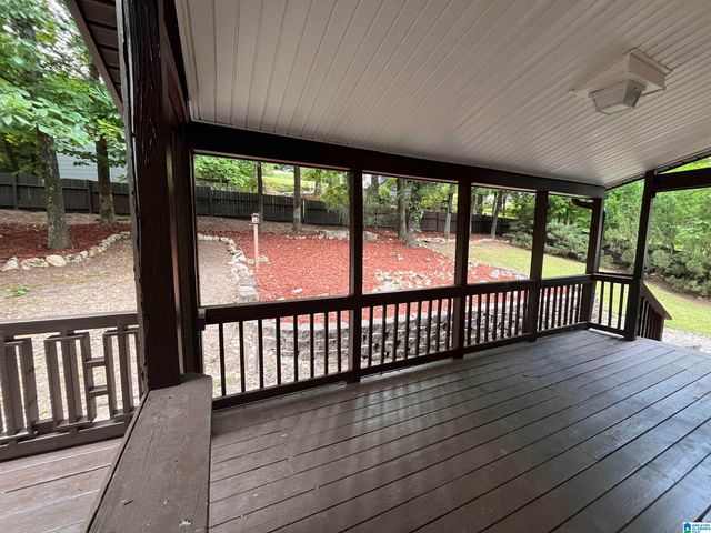 1482 SECRETARIAT DRIVE, Helena, AL 35080
