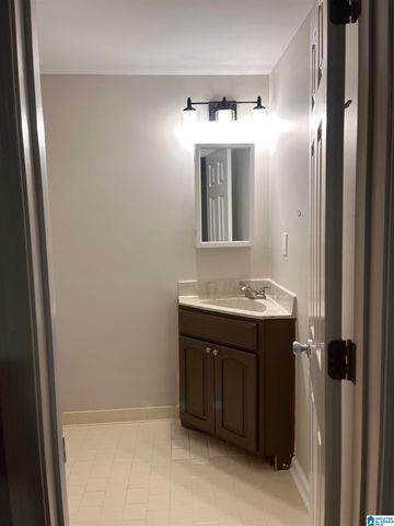 1482 SECRETARIAT DRIVE, Helena, AL 35080