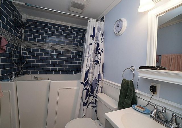 507 North Academy Street, Ridgeway, NY 14103