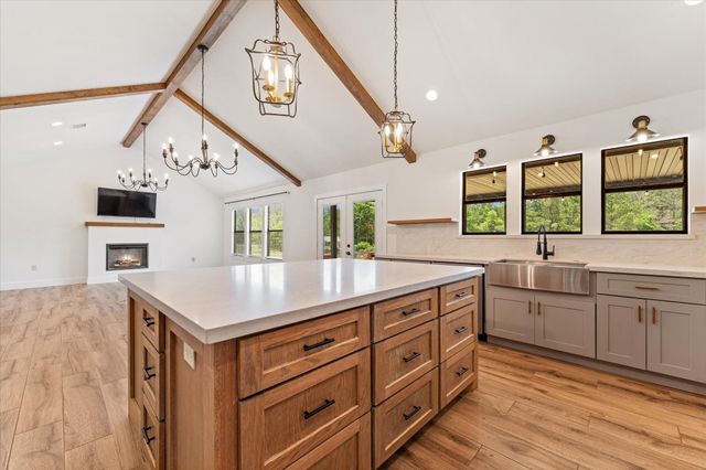 341 Big Buck Drive, Cleveland, TX 77328