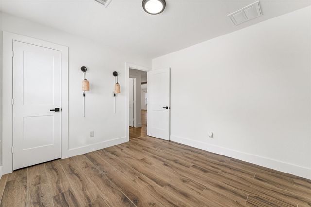 341 Big Buck Drive, Cleveland, TX 77328