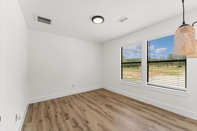 341 Big Buck Drive, Cleveland, TX 77328