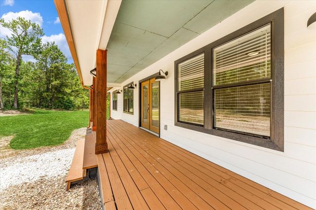 341 Big Buck Drive, Cleveland, TX 77328