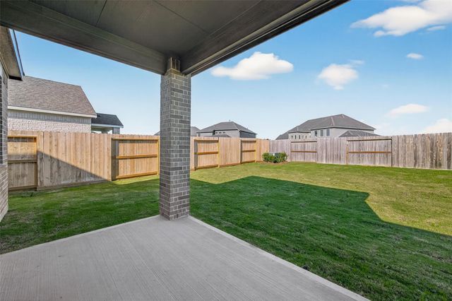 21926 Sam Raburn Drive, Tomball, TX 77375