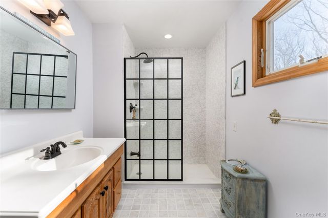 48 Island View Drive W, Sag Harbor, NY 11963